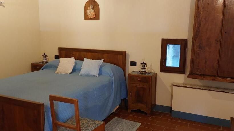 주니어 스위트, Agriturismo La Scarpaia