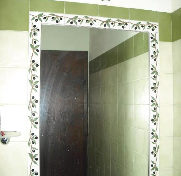 스탠다드 트리플 룸, Agriturismo La Scarpaia