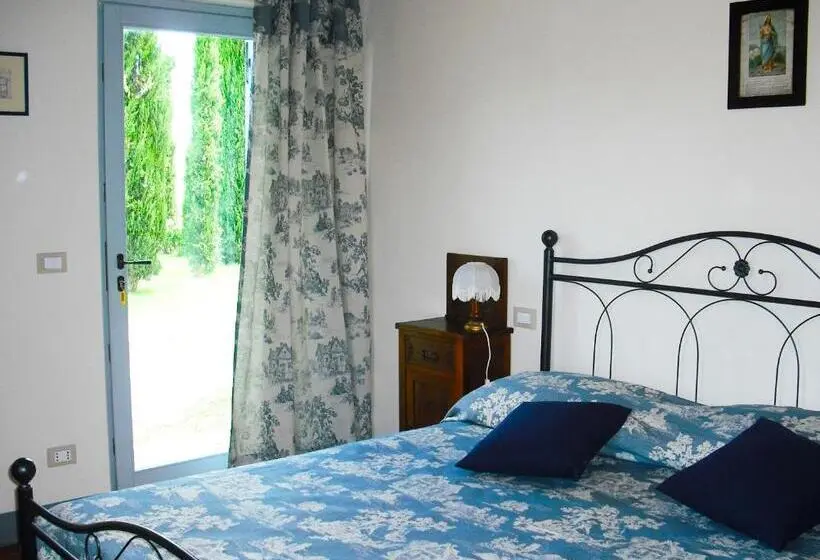 اتاق استاندارد سه نفره, Agriturismo La Scarpaia