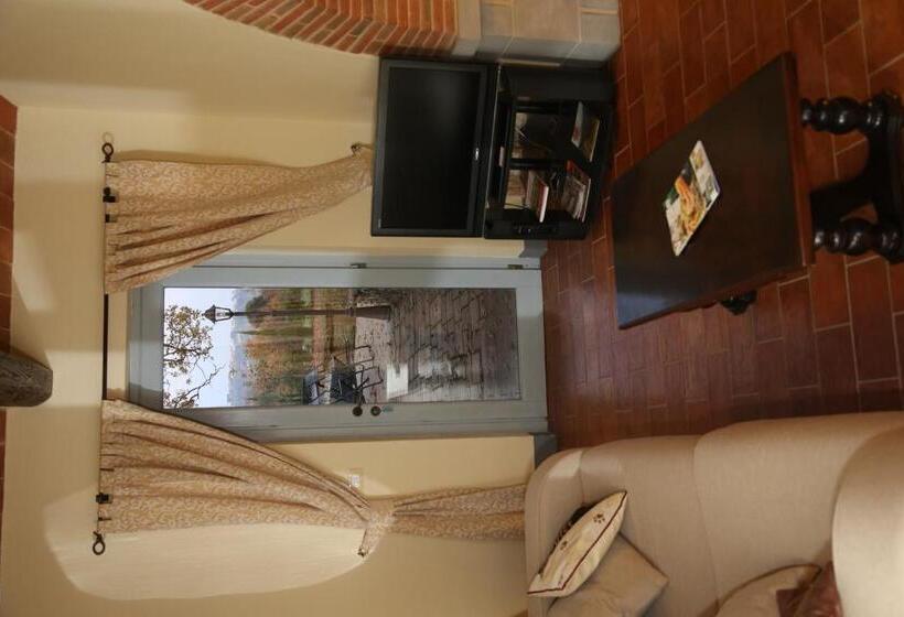 Апартаменты 2 Спальни, Agriturismo La Scarpaia