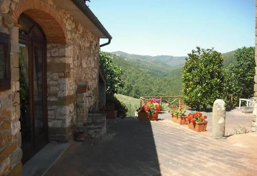 سوییت جونیور, Agriturismo La Scarpaia