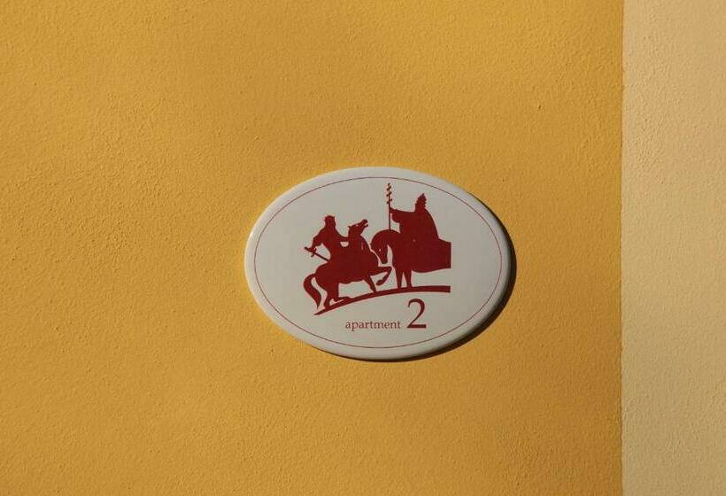 スタンダードルーム, Corte Attilea