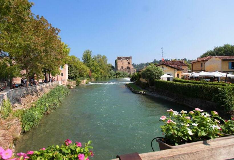 Апартаменты 1 Спальня Нижний Этаж, Corte Attilea