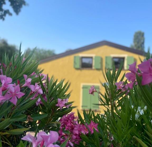 トレーラーヴィラ, Corte Attilea