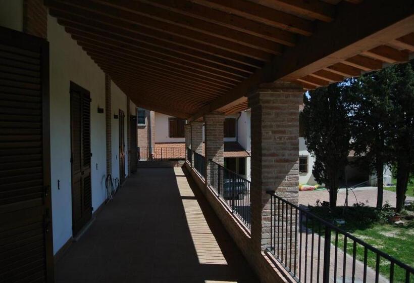 스탠다드 룸, Il Ghiandolino