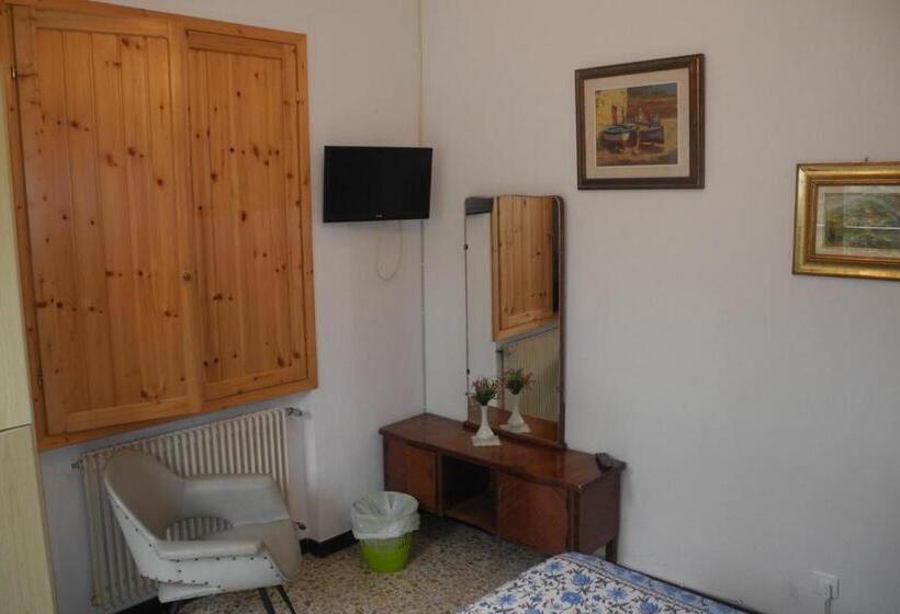 غرفة قياسية, La Foce Del Prato