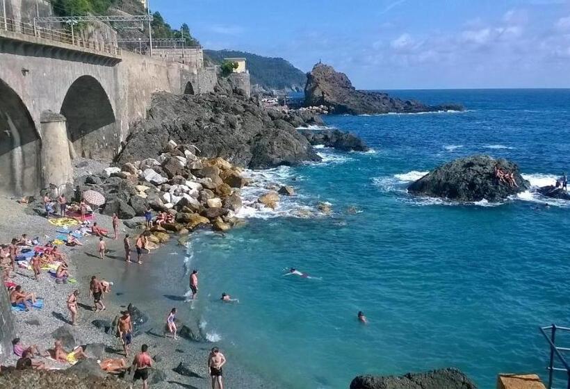 غرفة قياسية مطلّة علي البحر, La Foce Del Prato