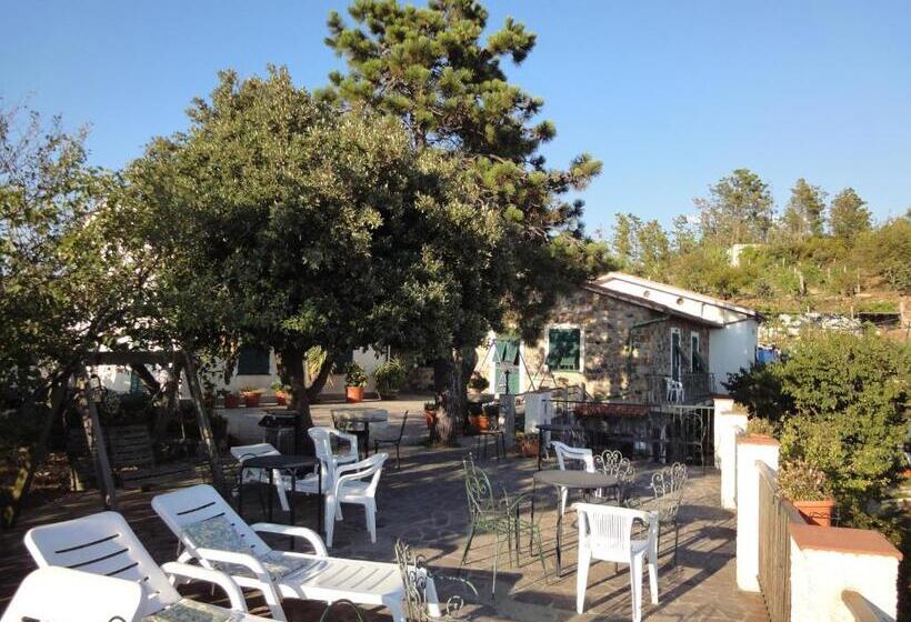 Triple Room Sea View, La Foce Del Prato