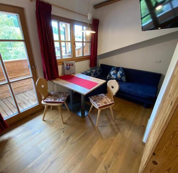 Номер Стандарт с Балконом, Unteradamerhof