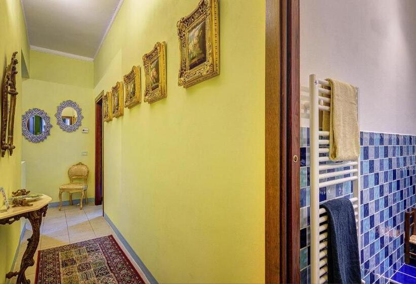 جناح جونيور, Garden House