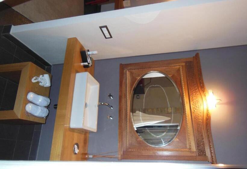 ガーデンビュースタンダードルーム, Relais Borgo Del Gallo