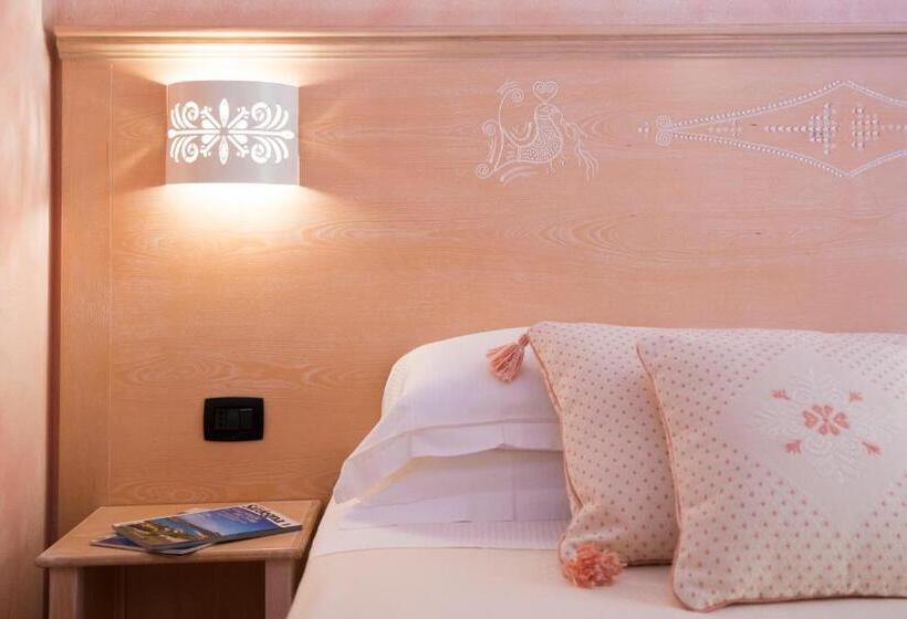 キングサイズベッドのスーペリアルーム, S'anninnia