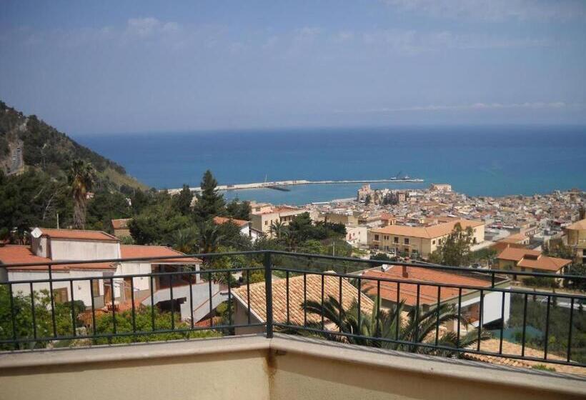 اتاق استاندارد با چشم‌انداز دریا, Villa Stefania