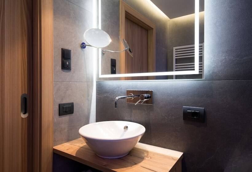 סטודיו בסיסי, B&b La Tambra   Central With Restaurant