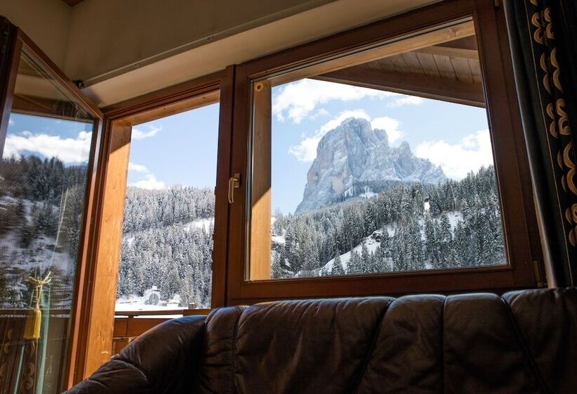 جناح عائلي, B&b La Tambra   Central With Restaurant