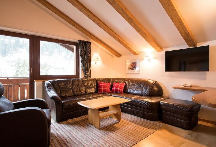 סוויטה משפחתית, B&b La Tambra   Central With Restaurant