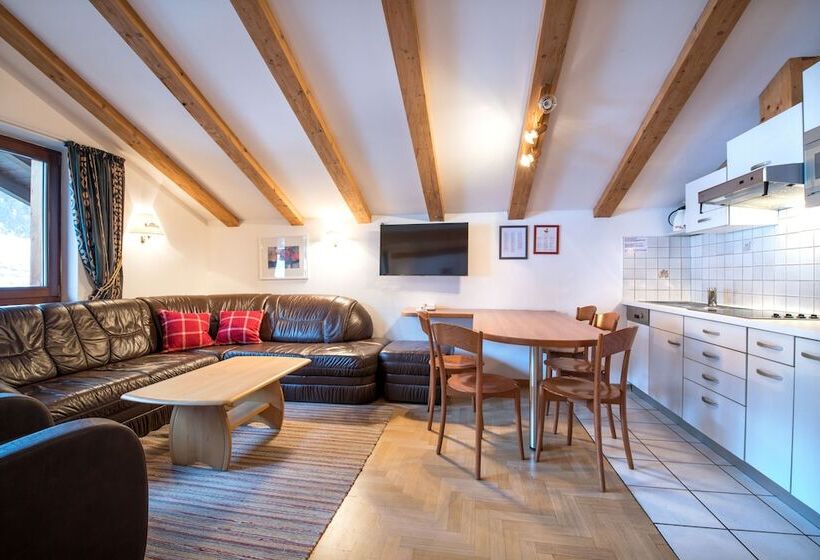 סוויטה משפחתית, B&b La Tambra   Central With Restaurant