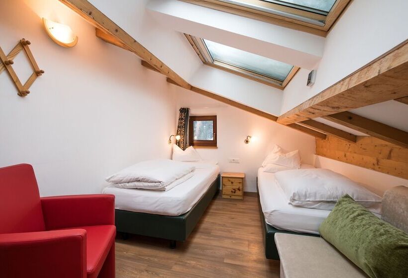 جناح عائلي, B&b La Tambra   Central With Restaurant