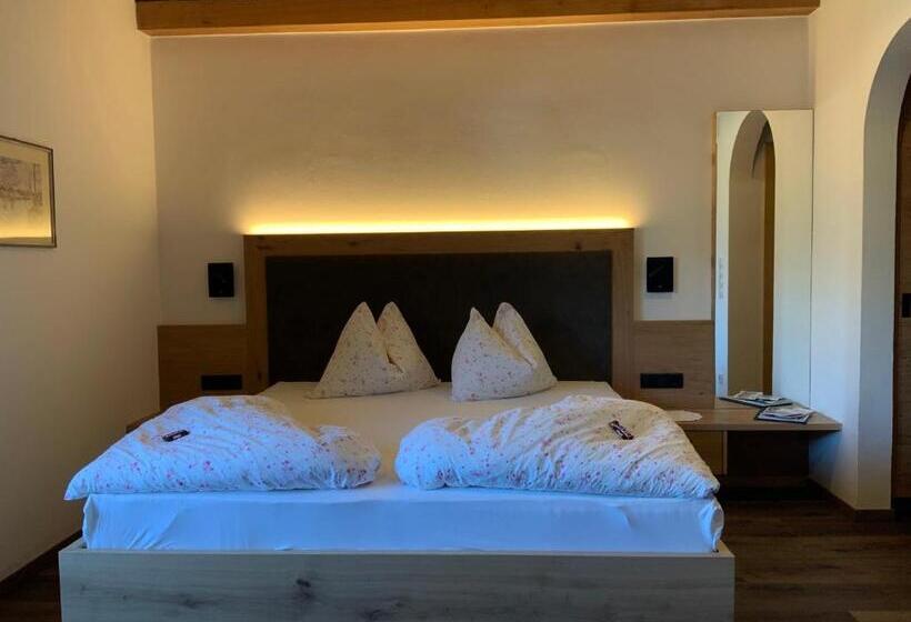 标准工作室, Garni & Residence Sonngart