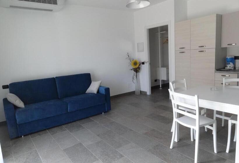 Апартаменты 1 Спальня, Helianthus Residence