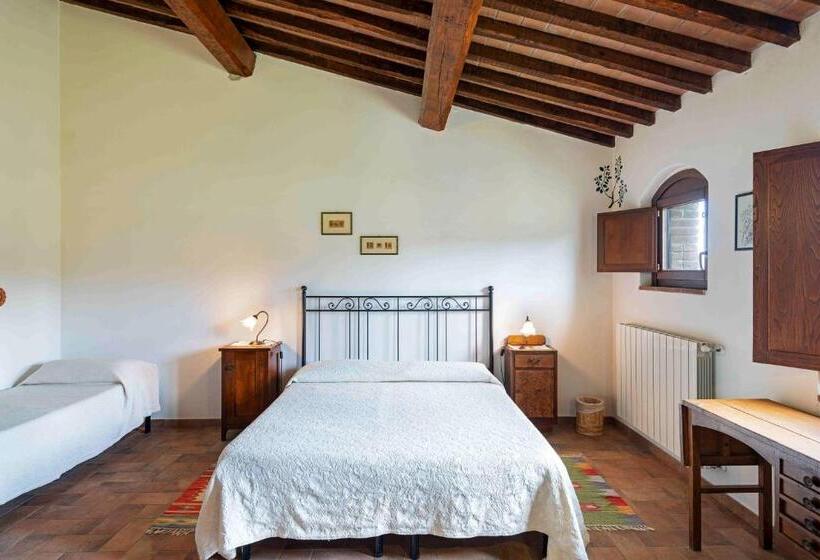 수피리어 트리플 룸, Agriturismo Fattoria Di Statiano