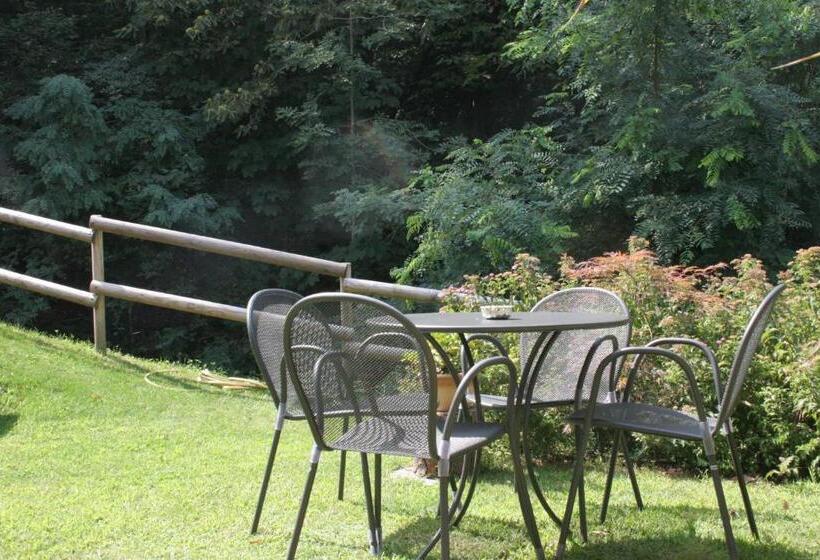 1 Bedroom Apartment Lake View, Cascina Nel Bosco