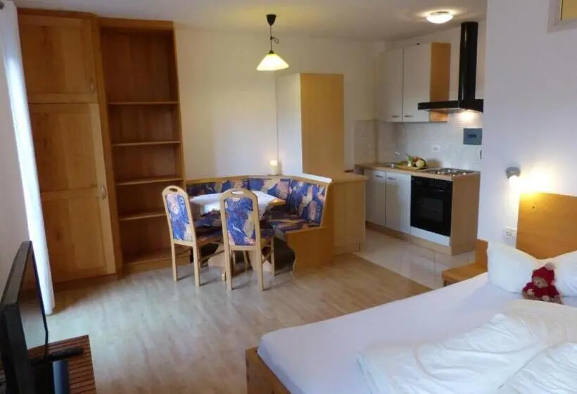 استودیو استاندارد با بالکن, Pension Chalet Andy