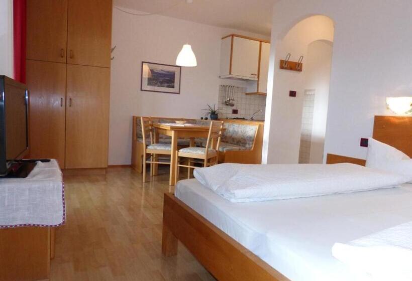 Студио Стандарт с Балконом, Pension Chalet Andy