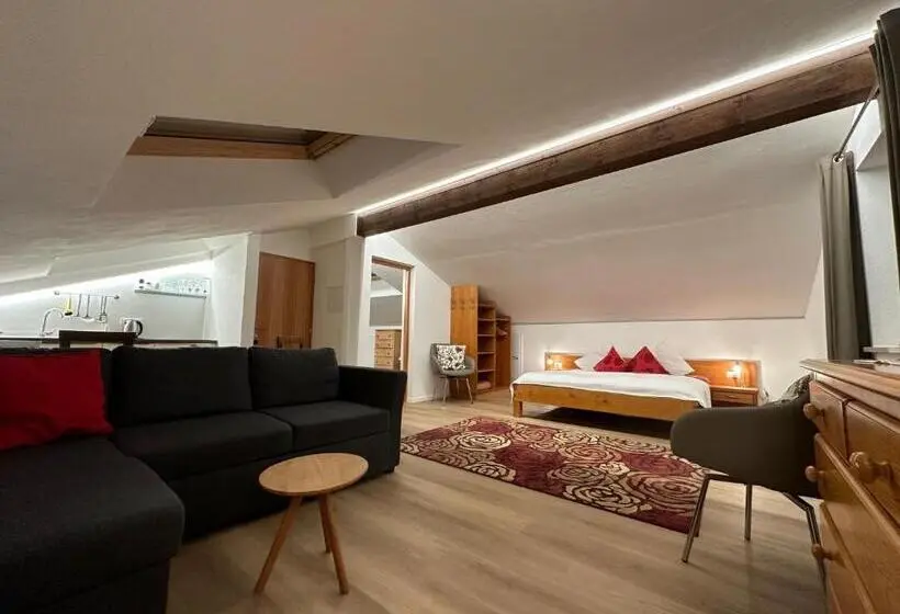 اتاق اکونومی, Pension Chalet Andy