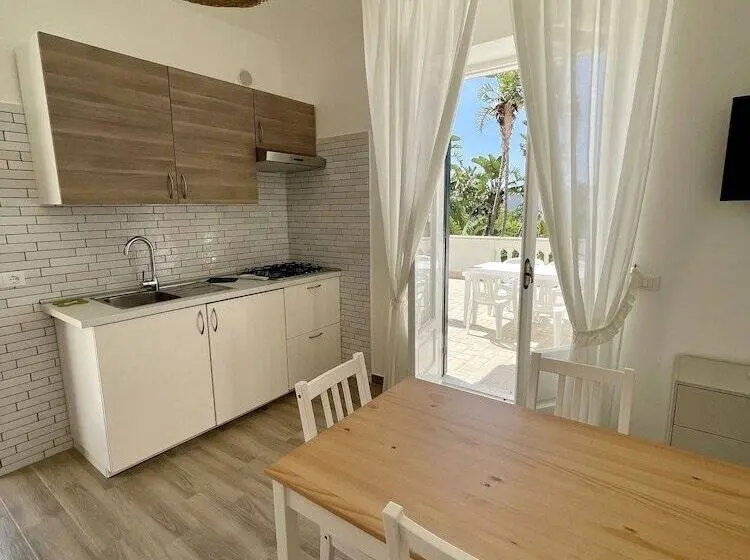 オーシャンビューのテラス付１ベッドルームアパート, Residence San Domenico