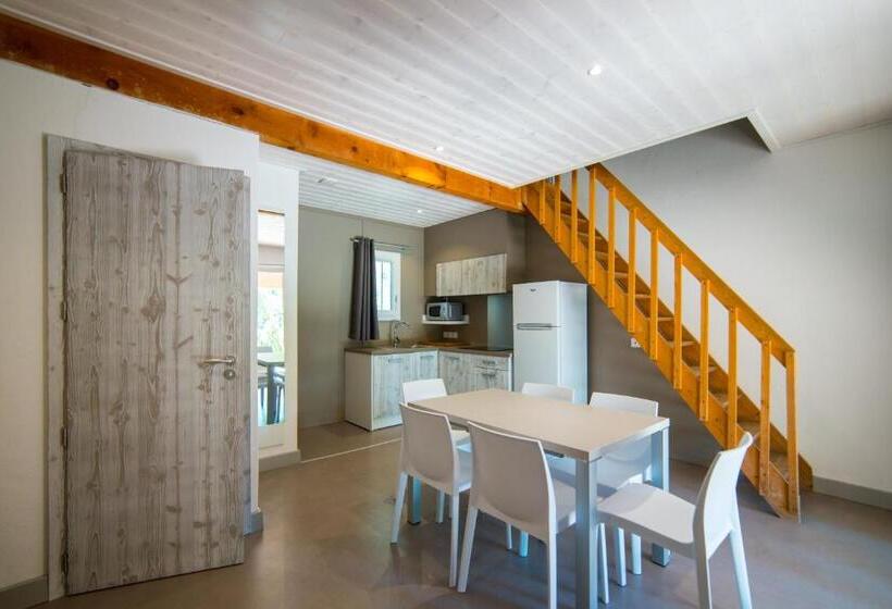 ‫فيلا غرفة نوم واحدة, Bagheera Village Naturiste