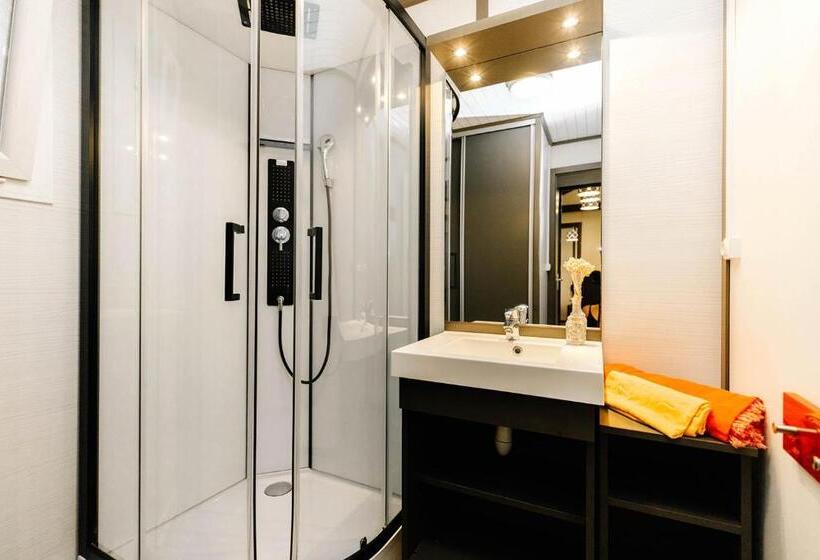 בקתת חדר, Bagheera Village Naturiste