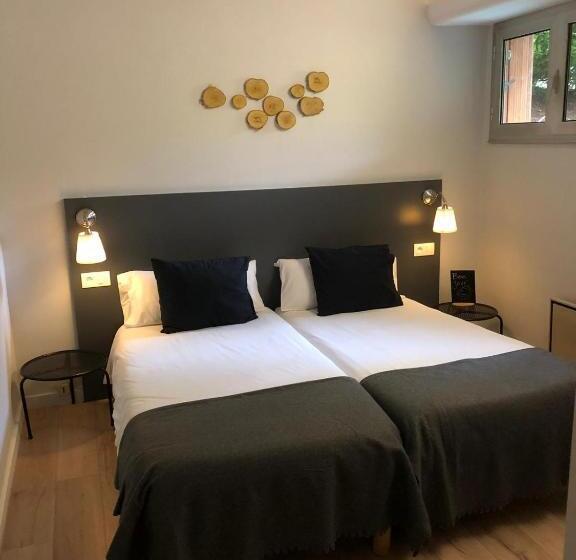 חדר אקונומי, L'oree Du Bois