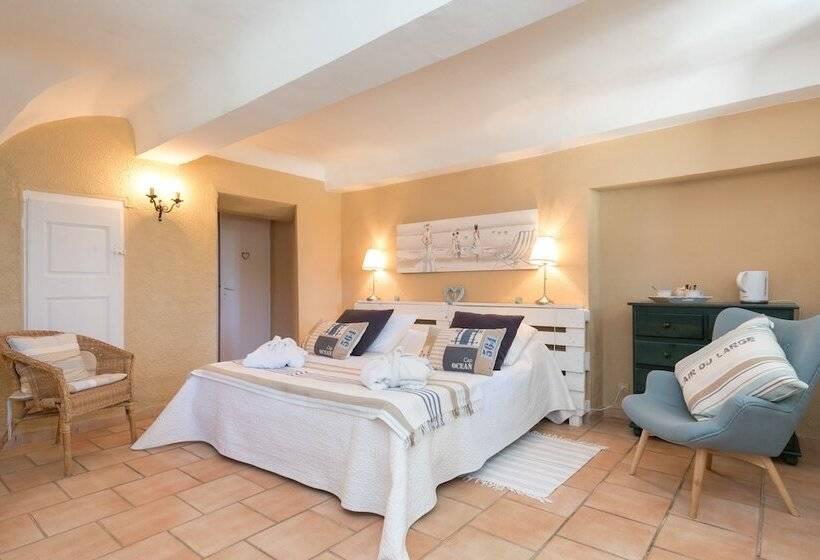 Quarto standart com hidromassagem, Château Nestuby