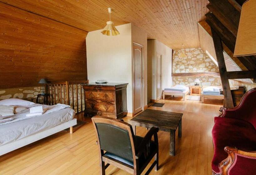 غرفة بريميوم رباعية, Logis De Poëllier