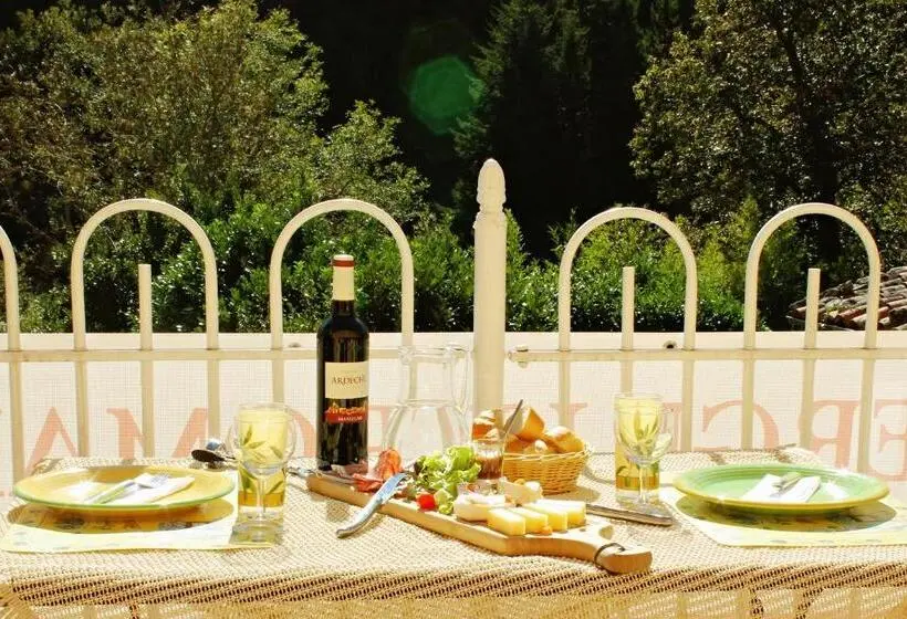テラス付きスタンダードワンルーム, Auberge Le Romarin