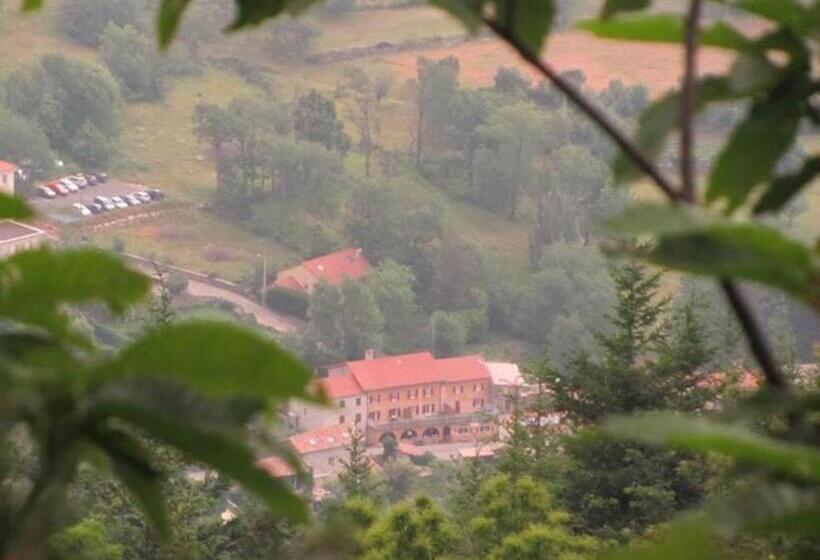 可观山景的小型套房, Auberge Le Romarin