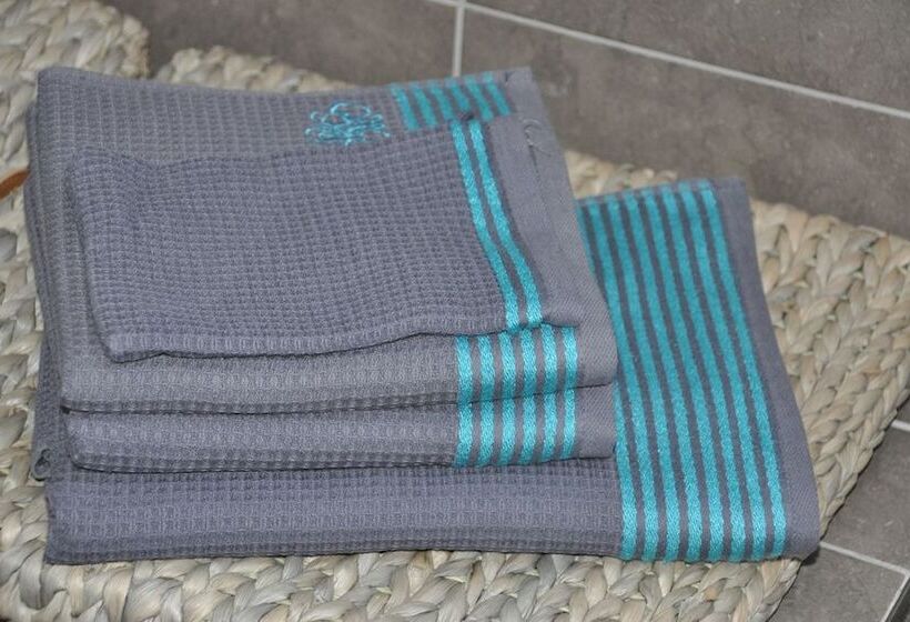 غرفة قياسية فردية, Du Côté De Chez Jos