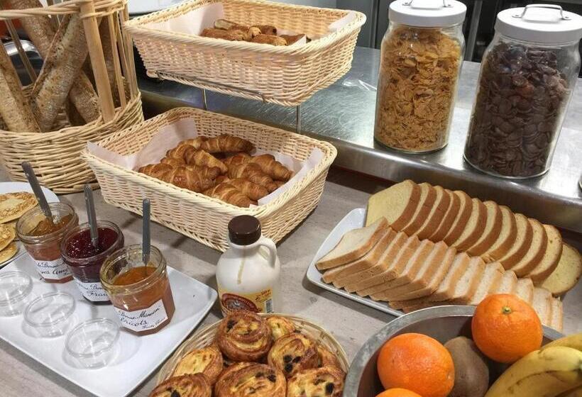 スタンダードスタジオ, Studio à Deux Pas D'aix