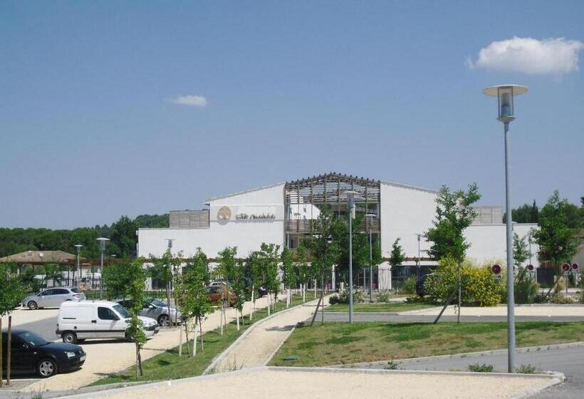 スタンダードスタジオ, Studio à Deux Pas D'aix