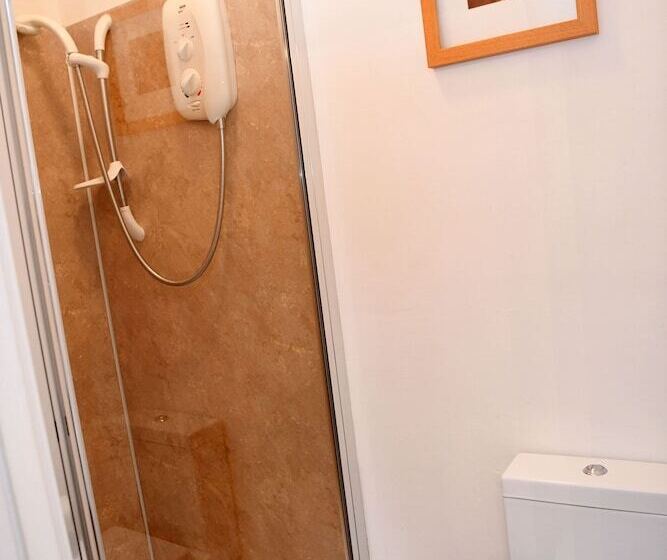 스탠다드 룸, Barrasford Arms