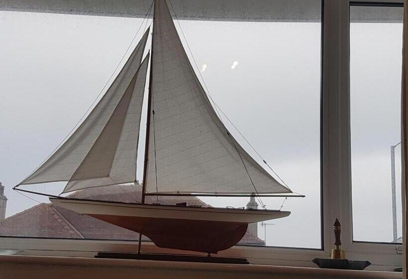 景色の見えるスタンダード４人部屋, The Gateway At Hest Bank