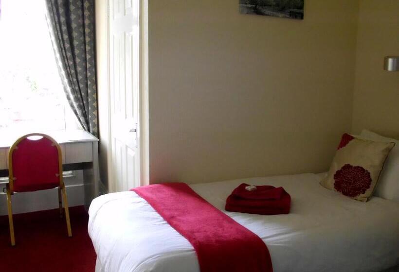 اتاق استاندارد یک نفره, The Salfordian