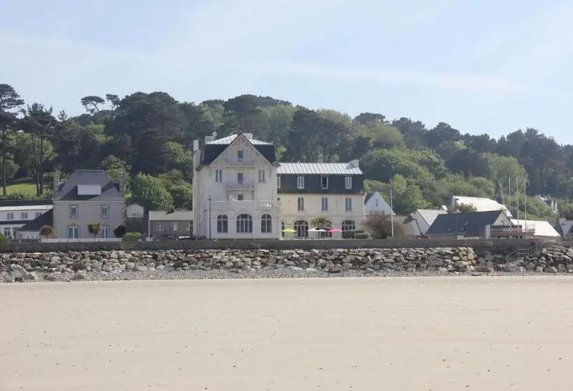 オーシャンビューバルコニー付きワンベッドルームアパートメント, Le Château De Sable