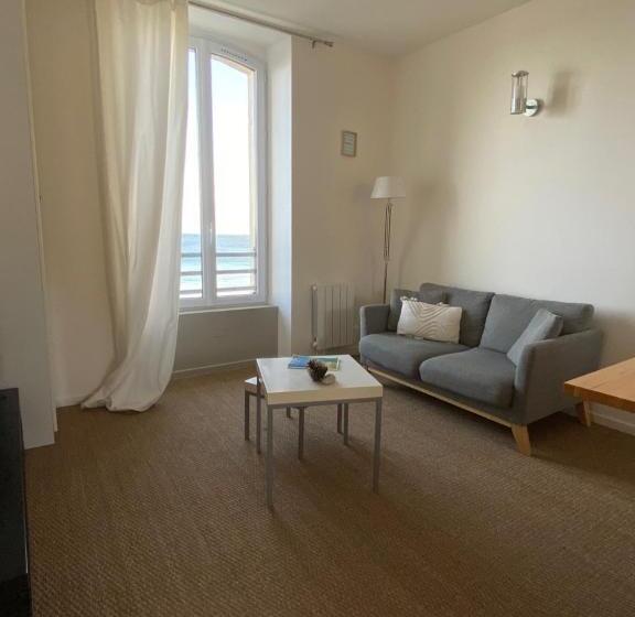 شقة غرفة واحدة مطلة على البحر, Le Château De Sable