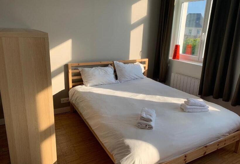 إستوديو قياسى مطل على البحر, Le Château De Sable