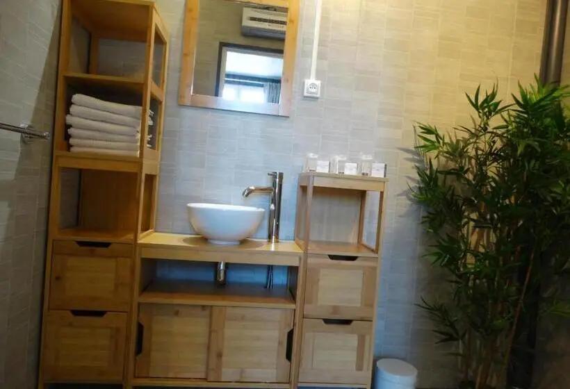 スタンダードトリプルルーム, Résidence Fleur Des Pins   Gites & Chambres D Hôtes