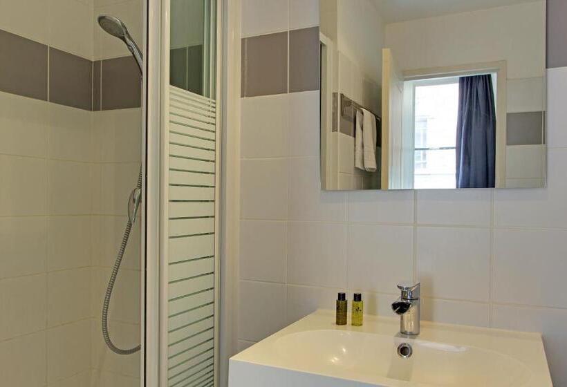 Standard Studio, Short Stay Group Museum View Serviced Apartments