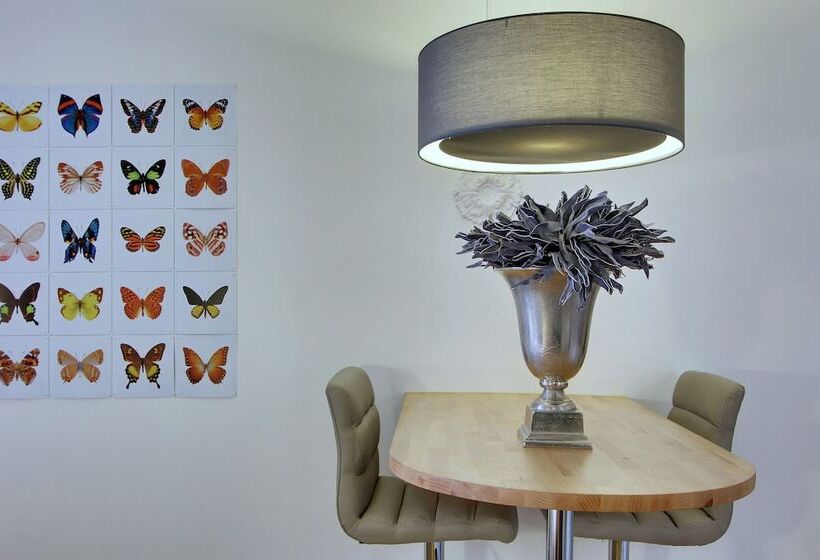 Estudio Estándar, Short Stay Group Museum View Serviced Apartments