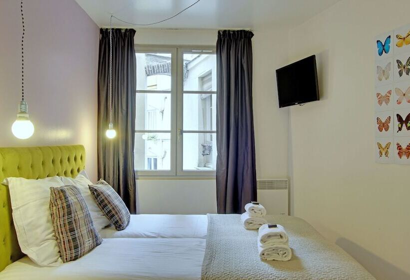 Standard Studio, Short Stay Group Museum View Serviced Apartments
